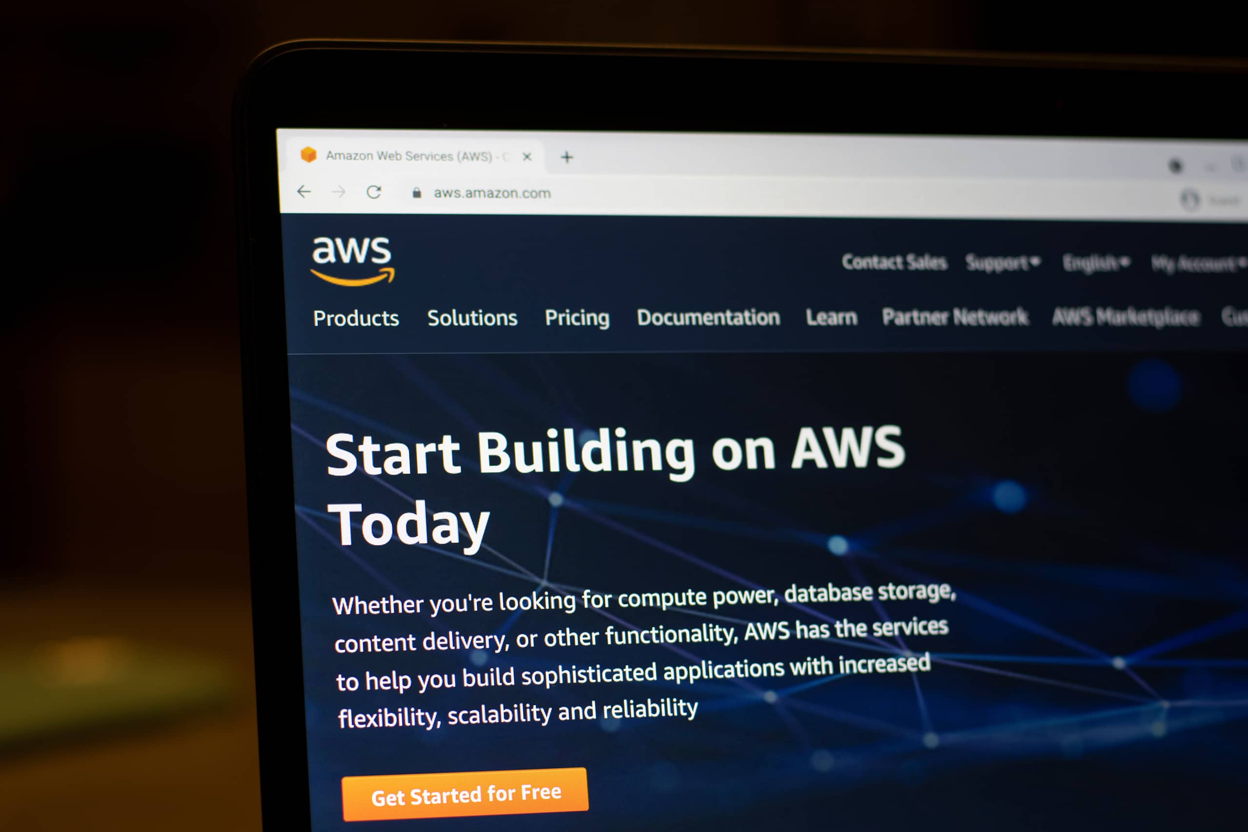 Cloud Computing on AWS
